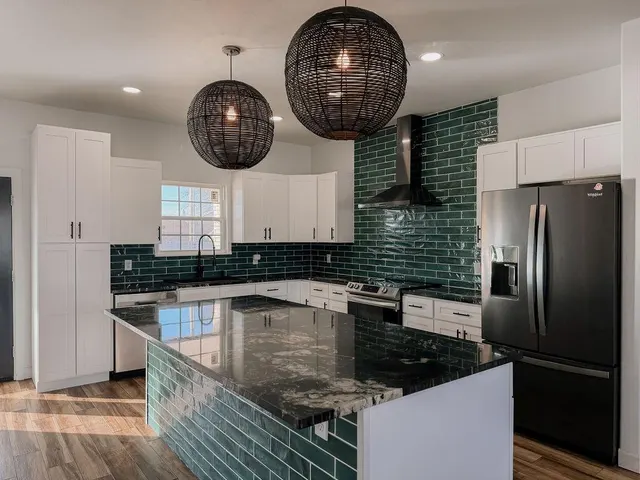 Photo 2 — 221 Spruce Street, Hinton, OK 73047
