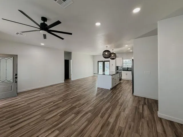 Photo 7 — 221 Spruce Street, Hinton, OK 73047