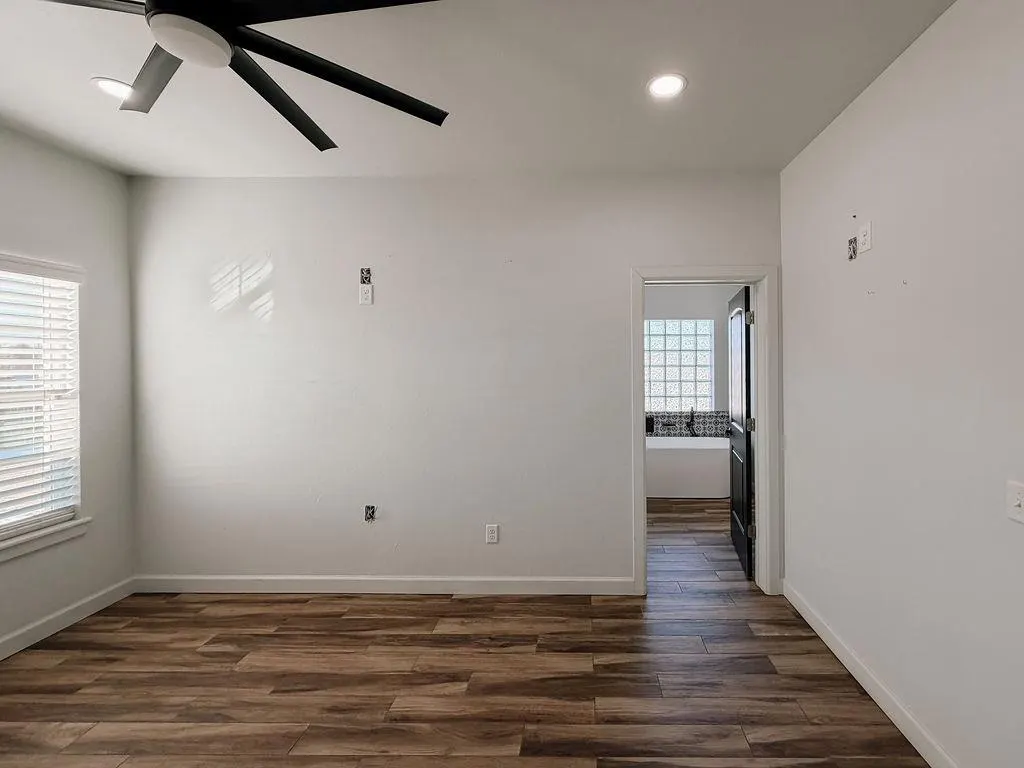 Photo 9 — 221 Spruce Street, Hinton, OK 73047