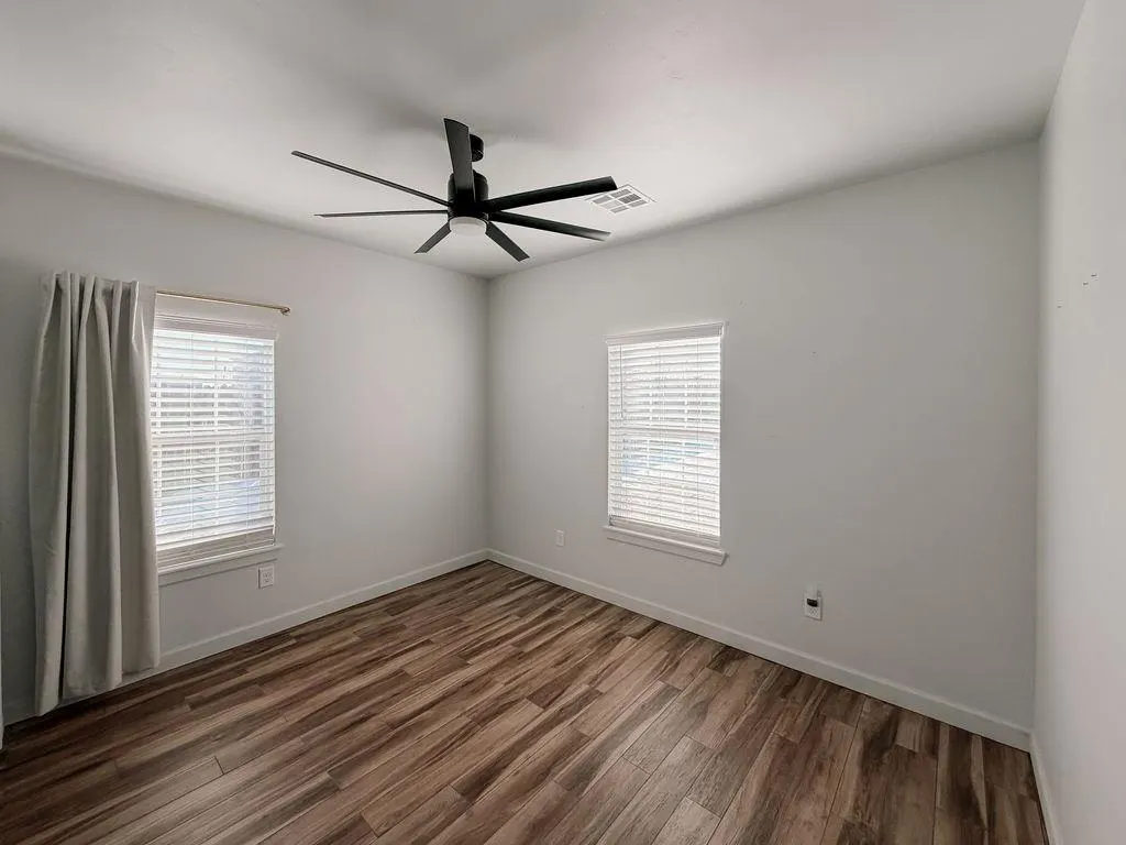 Photo 19 — 221 Spruce Street, Hinton, OK 73047