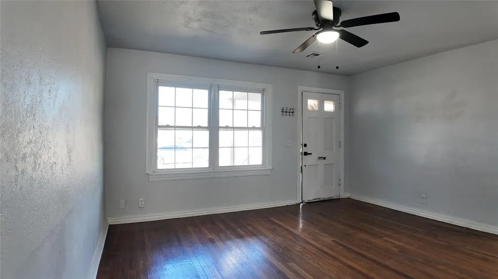 Photo 4 — 44 SE 37th Street, Oklahoma City, OK 73129
