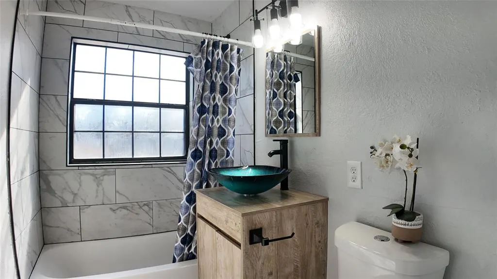 Photo 8 — 44 SE 37th Street, Oklahoma City, OK 73129