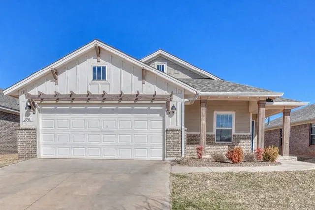 Front exterior — 3901 NW 177th Street, Edmond, OK 73012
