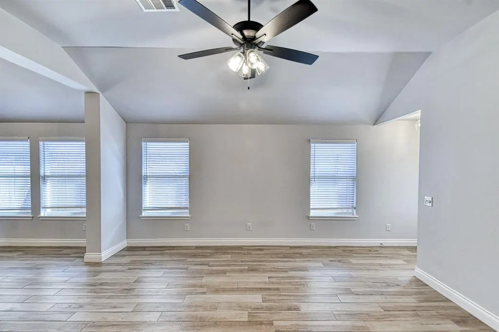 Photo 7 — 3901 NW 177th Street, Edmond, OK 73012