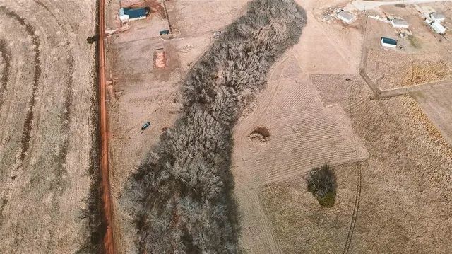 Photo 3 — 7950 N Henney Road, Coyle, OK 73027