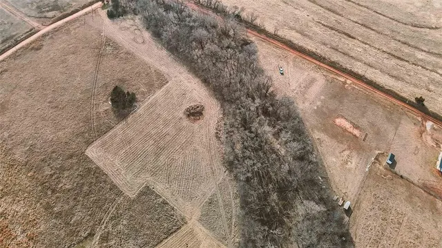 Photo 5 — 7950 N Henney Road, Coyle, OK 73027