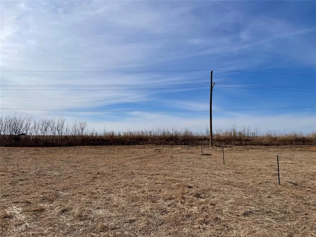 Photo 9 — 7950 N Henney Road, Coyle, OK 73027