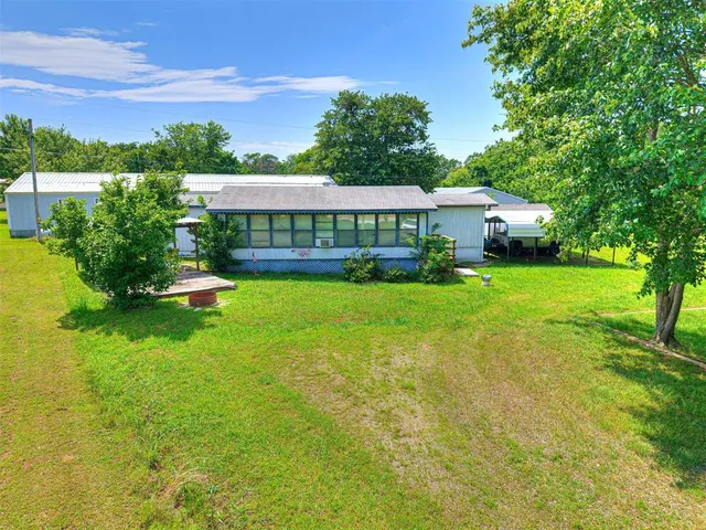 Front exterior — 113872 S 4286 Road, Porum, OK 74455