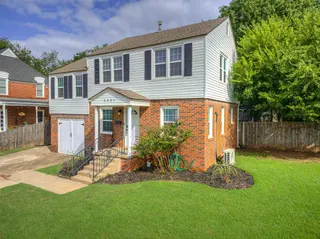 Sold home at 2821 NW 43rd Street