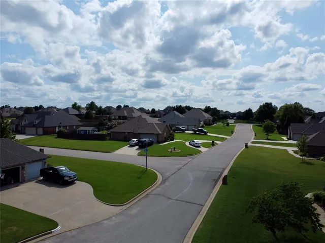 Photo 4 — 1611 Lady Lane Street, Shawnee, OK 74804