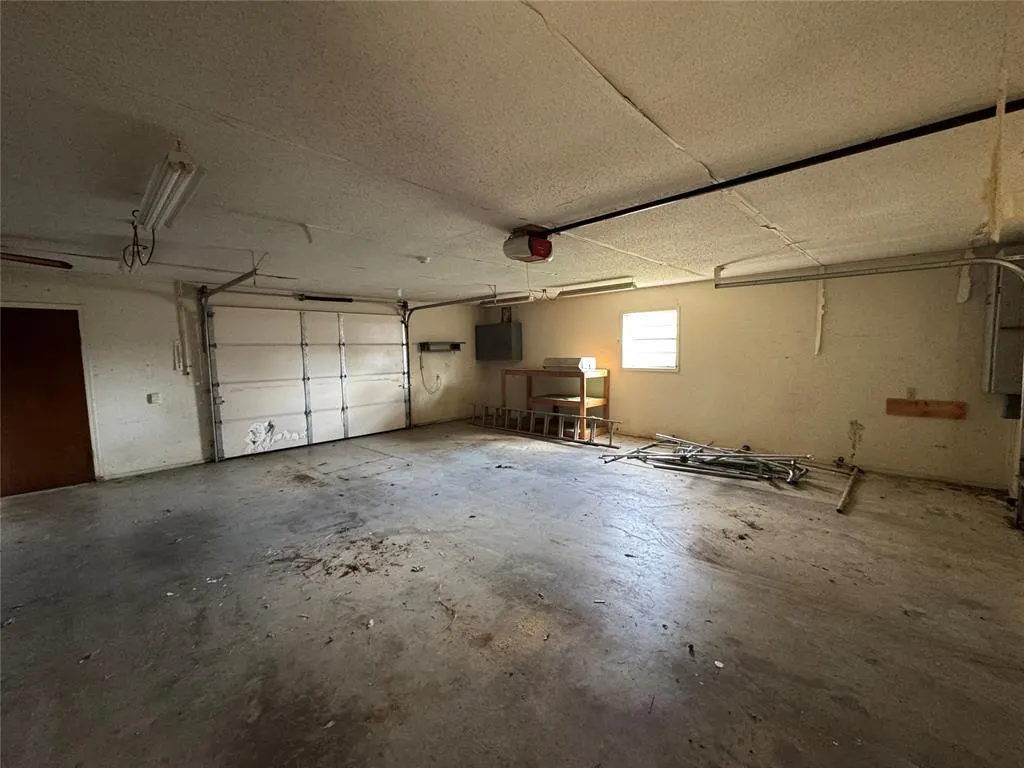 Photo 19 — 928 Van Drive, Seminole, OK 74868
