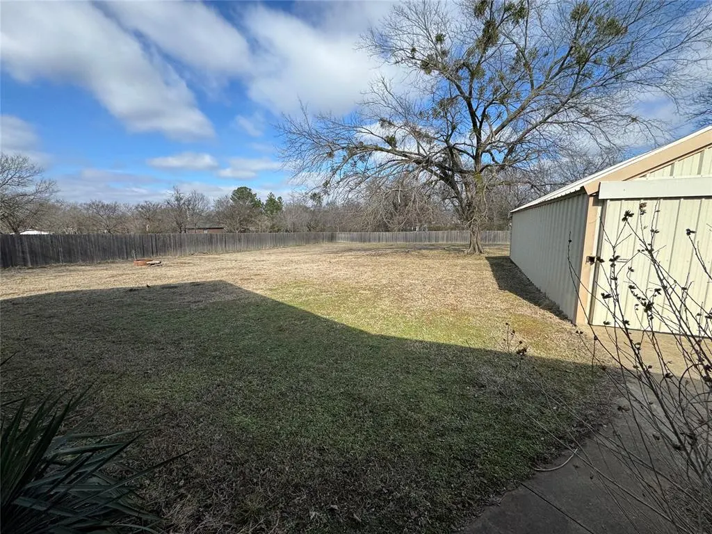 Photo 23 — 928 Van Drive, Seminole, OK 74868