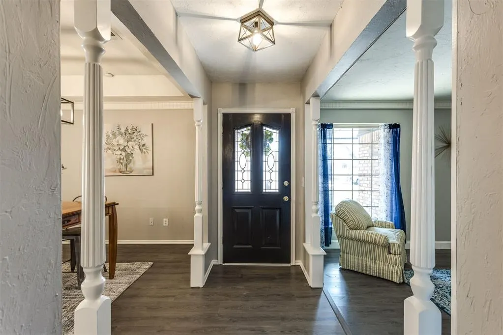Photo 9 — 6013 Greenview Drive, Oklahoma City, OK 73135