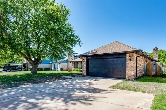 Photo 2 — 6013 Greenview Drive, Oklahoma City, OK 73135