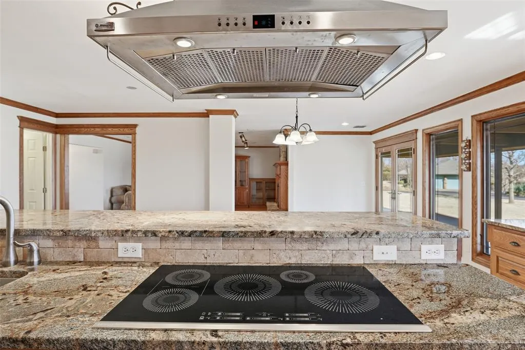 Photo 13 — 3114 Sooner Lake Circle, Moore, OK 73165