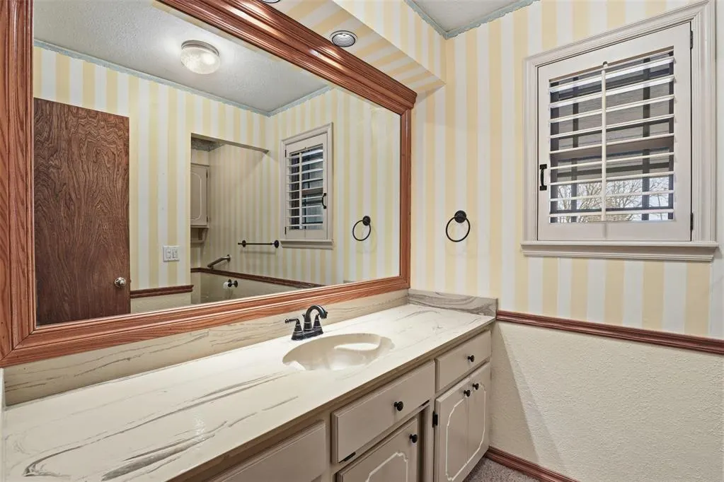 Photo 27 — 3114 Sooner Lake Circle, Moore, OK 73165