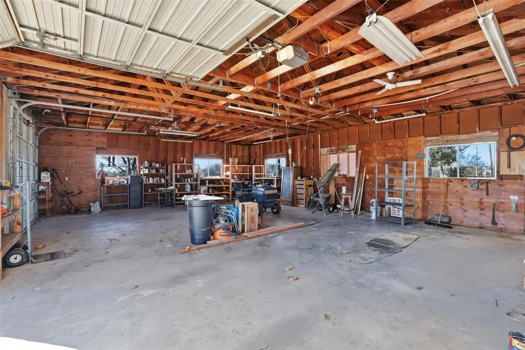 Photo 38 — 3114 Sooner Lake Circle, Moore, OK 73165
