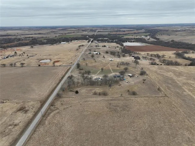 Photo 2 — County Street 2840, Amber, OK 73004