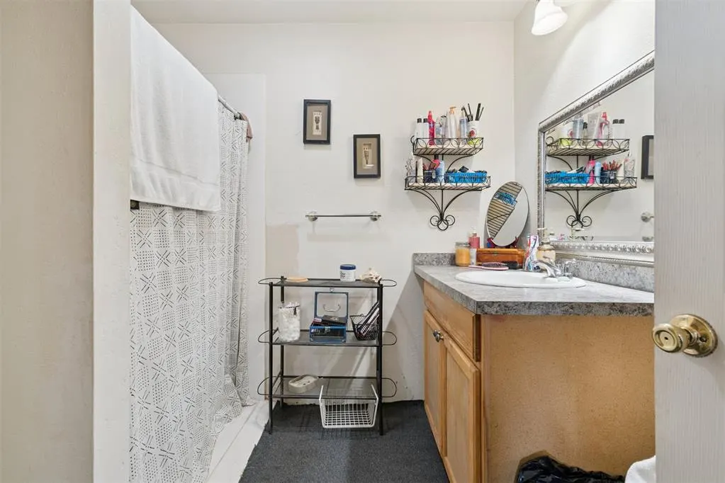 Photo 16 — 10208 Richmond Drive, Oklahoma City, OK 73165