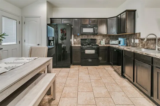 Photo 6 — 8509 SW 49th Circle, Oklahoma City, OK 73179