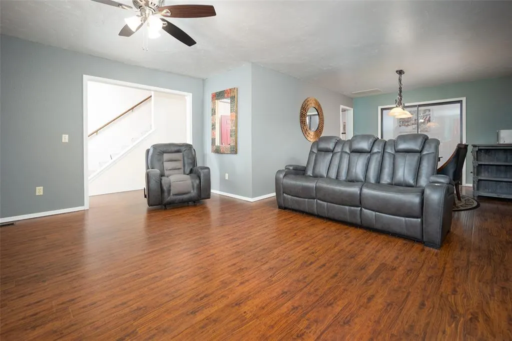 Photo 2 — 10503 White Oak Canyon Road, Oklahoma City, OK 73162