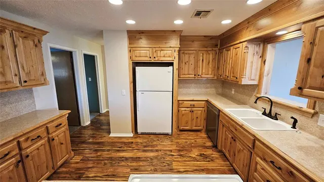 Photo 6 — 1008 W Silver Meadow Drive, Midwest City, OK 73110