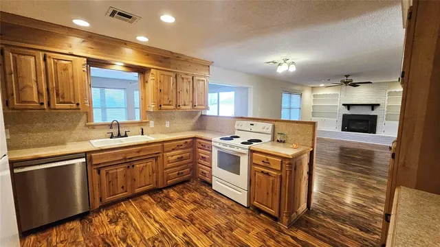 Photo 8 — 1008 W Silver Meadow Drive, Midwest City, OK 73110