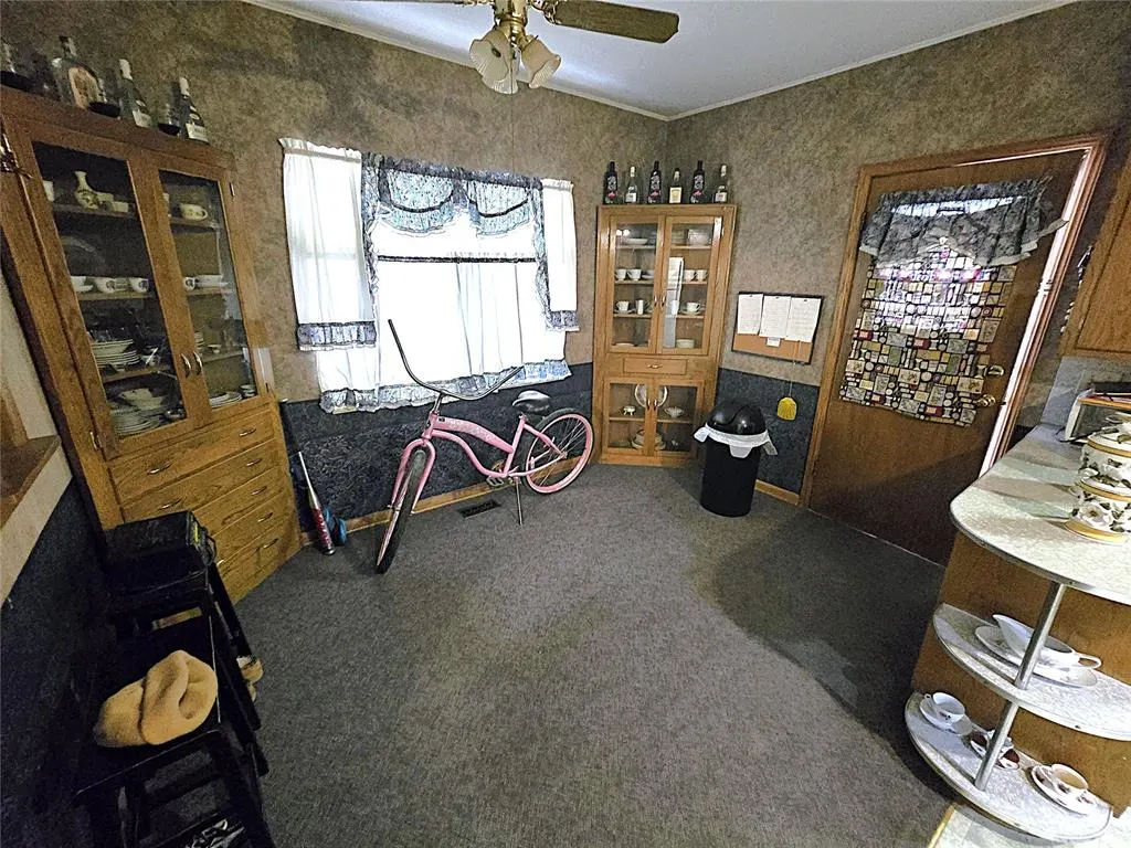 Photo 6 — 419 N Harmon Avenue, Watonga, OK 73772