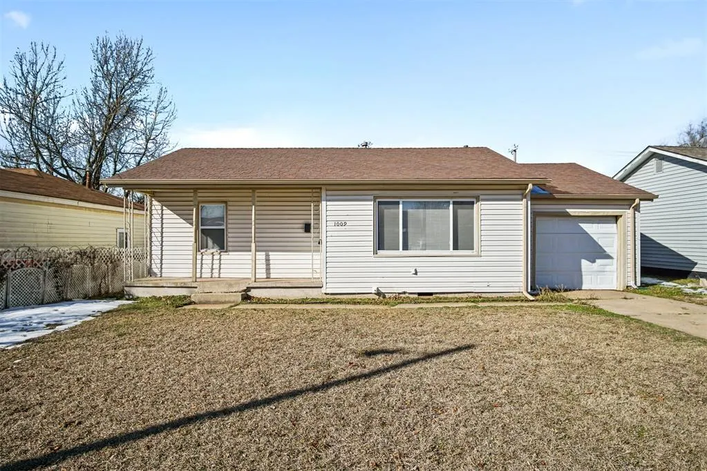 Photo 2 — 1009 Stansell Drive, Midwest City, OK 73110