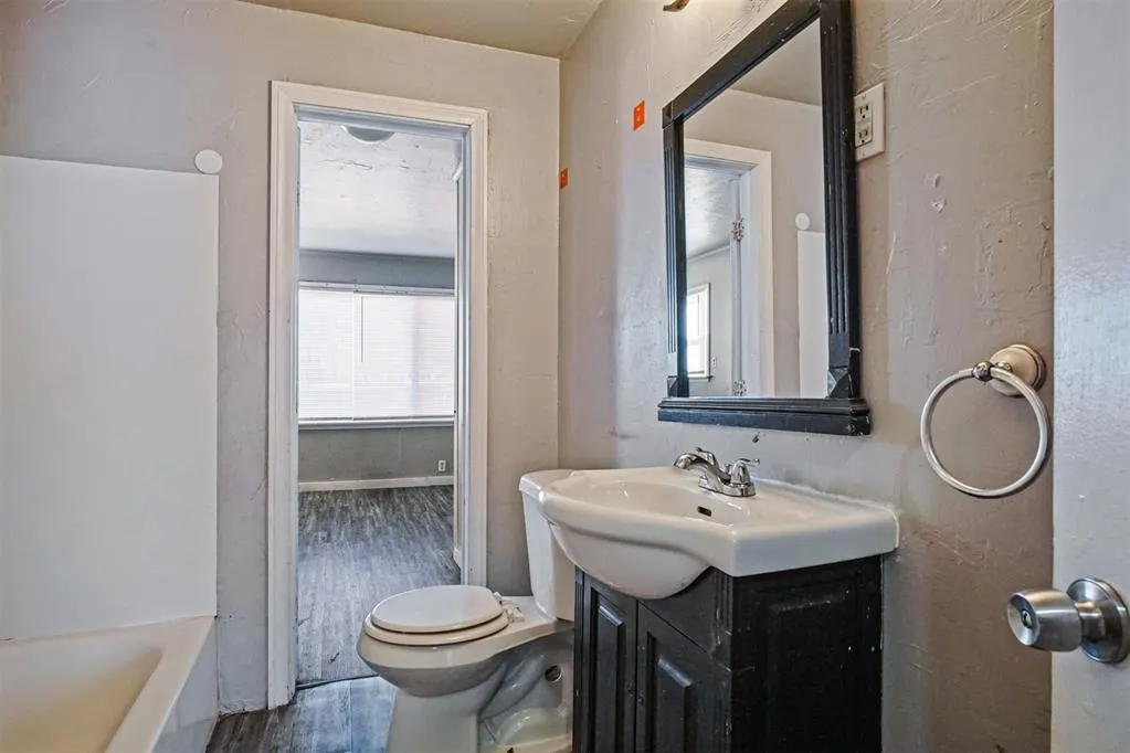 Photo 7 — 1009 Stansell Drive, Midwest City, OK 73110