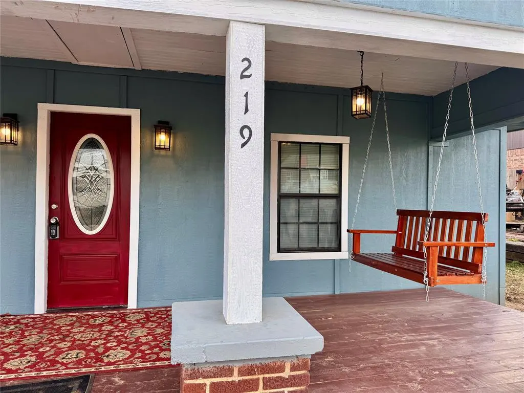 Photo 5 — 219 W Seminole Avenue, Seminole, OK 74868