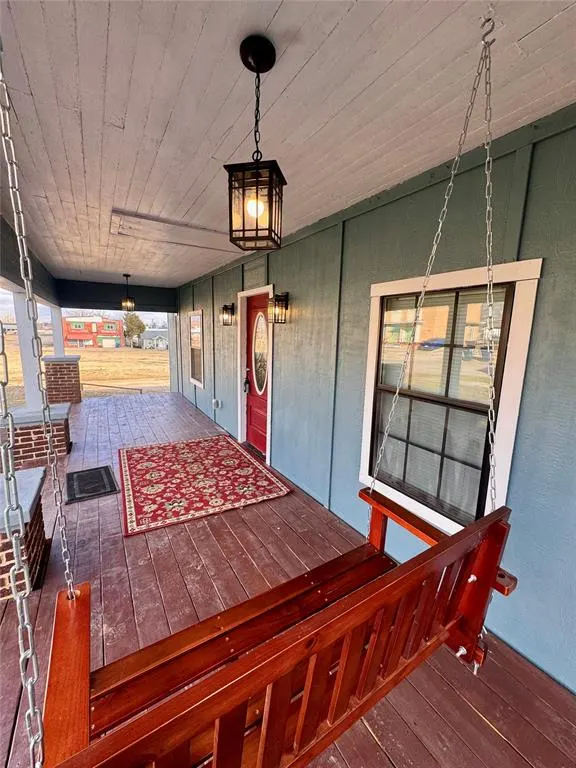 Photo 6 — 219 W Seminole Avenue, Seminole, OK 74868