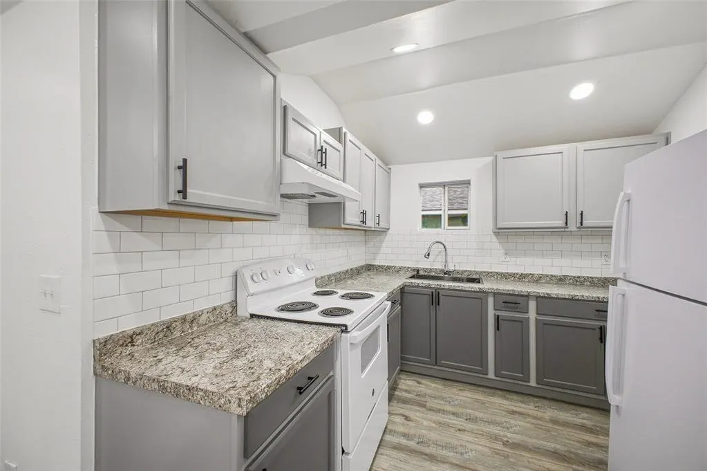 Photo 6 — 713 SE 10th Street, Oklahoma City, OK 73129