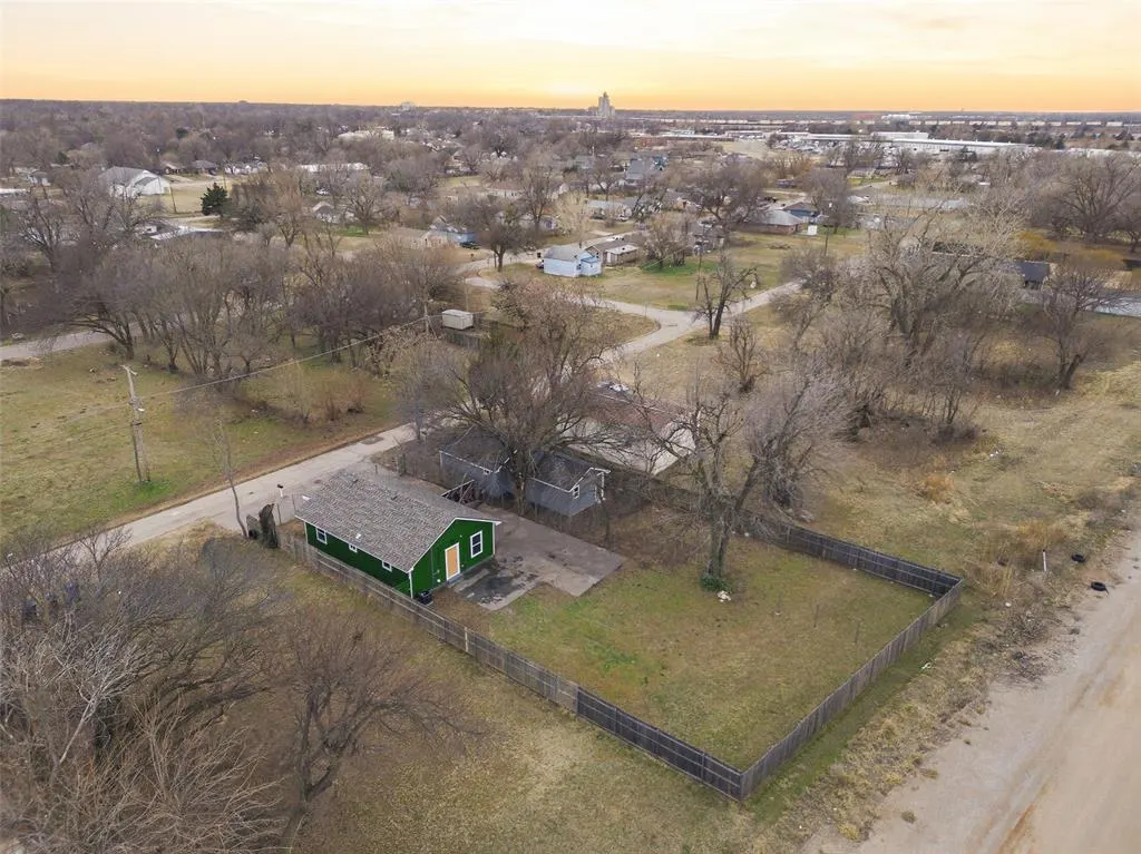 Photo 27 — 713 SE 10th Street, Oklahoma City, OK 73129