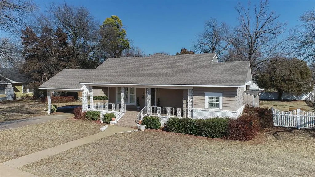 Photo 3 — 804 N Willow Street, Pauls Valley, OK 73075