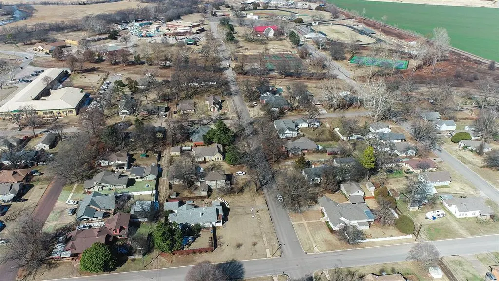 Photo 6 — 804 N Willow Street, Pauls Valley, OK 73075