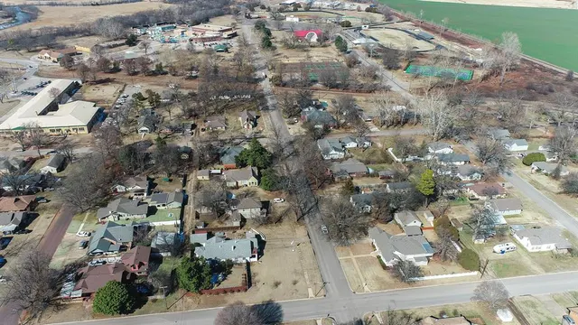 Photo 6 — 804 N Willow Street, Pauls Valley, OK 73075