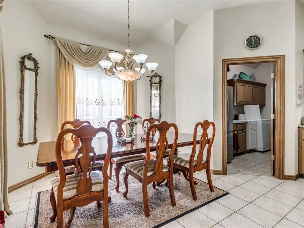 Photo 13 — 11408 Brockton Place, Oklahoma City, OK 73162