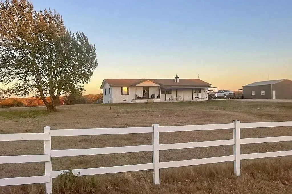 Front exterior — 11060 NS 364 Road, Okemah, OK 74859
