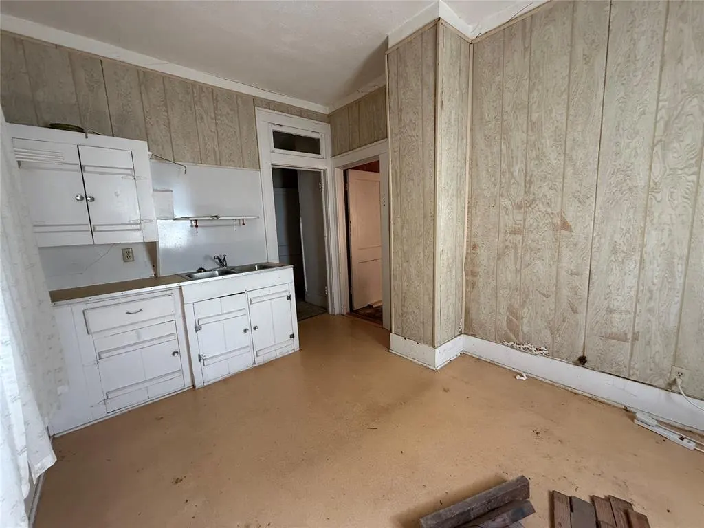 Photo 35 — 1702 S 8th Street, Chickasha, OK 73018