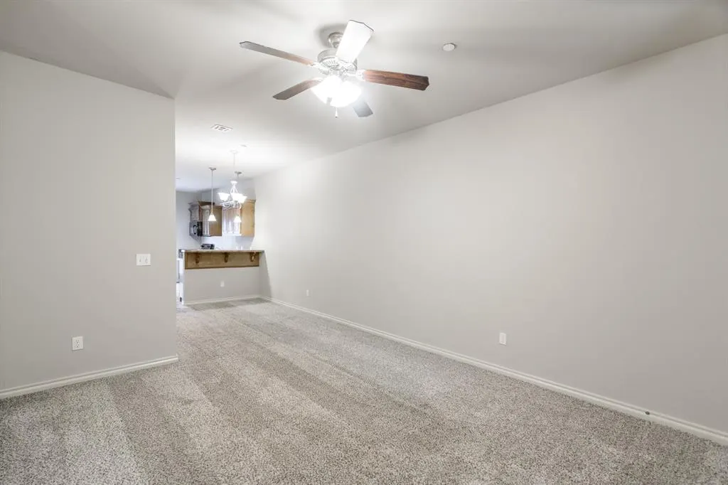 Photo 5 — 1016 SW 92nd Street, Oklahoma City, OK 73139