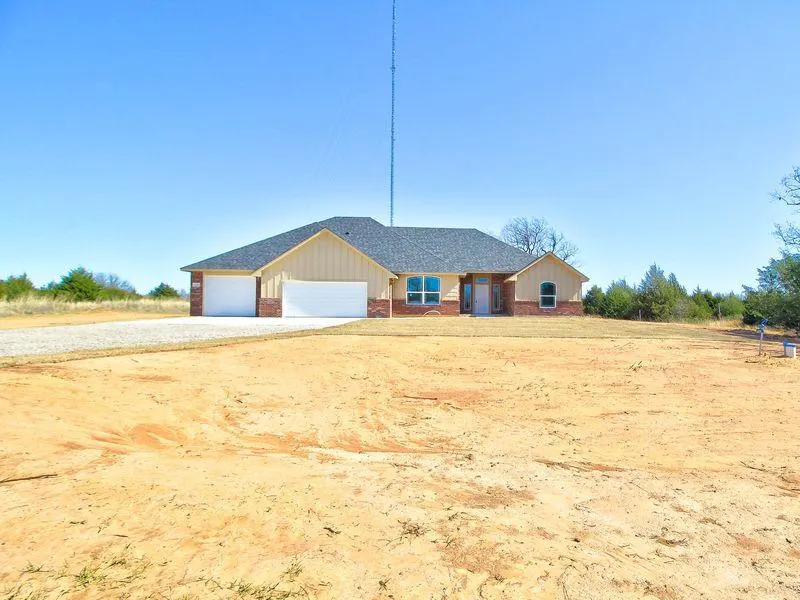 Photo 2 — 870194 Red Stone Circle, Chandler, OK 74834