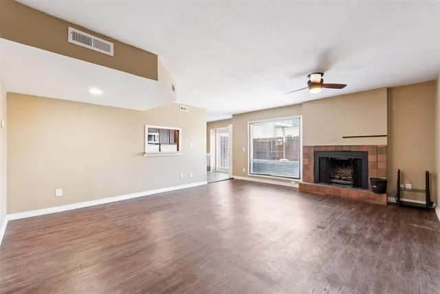 Photo 6 — 11333 N May Avenue, Oklahoma City, OK 73120