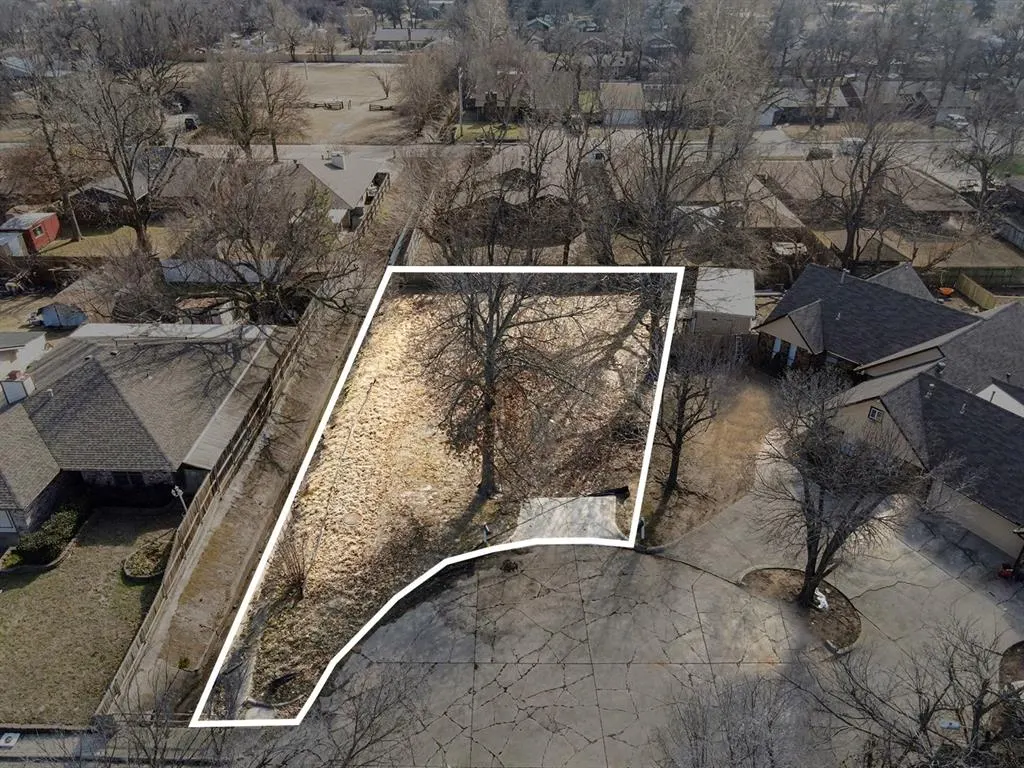 Photo 2 — 6400 NW 31st Terrace, Bethany, OK 73008