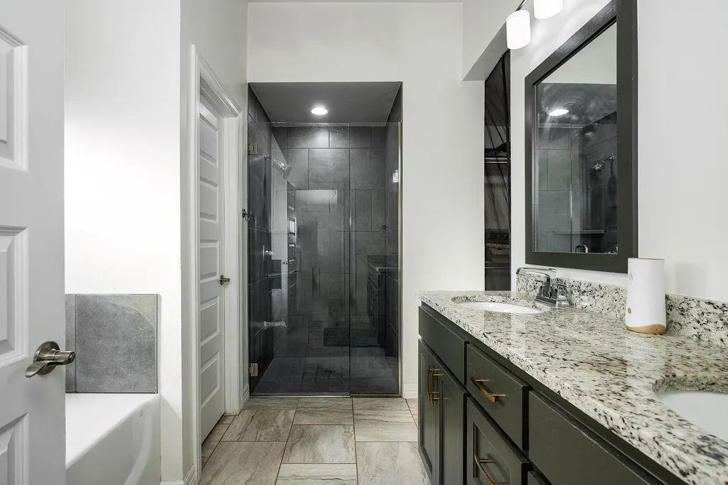 Photo 15 — 9501 NW 93rd Street, Yukon, OK 73099
