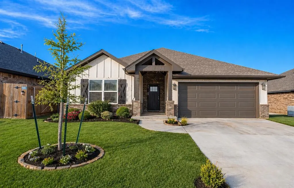 Front exterior — 9501 NW 93rd Street, Yukon, OK 73099