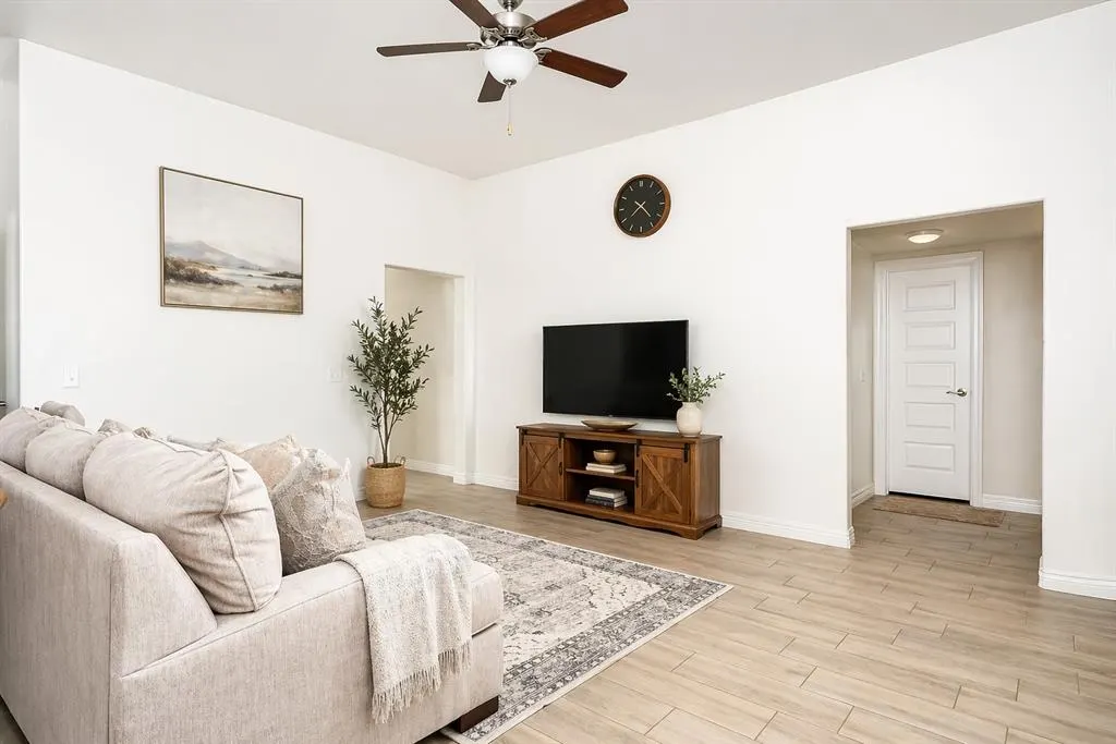Photo 10 — 9501 NW 93rd Street, Yukon, OK 73099