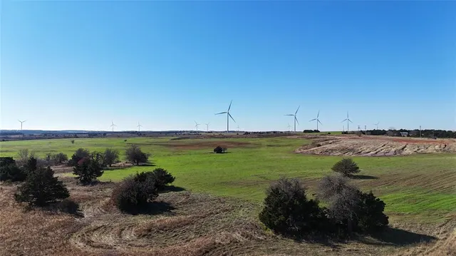 Photo 2 — N Walbaum Road, Hinton, OK 73047