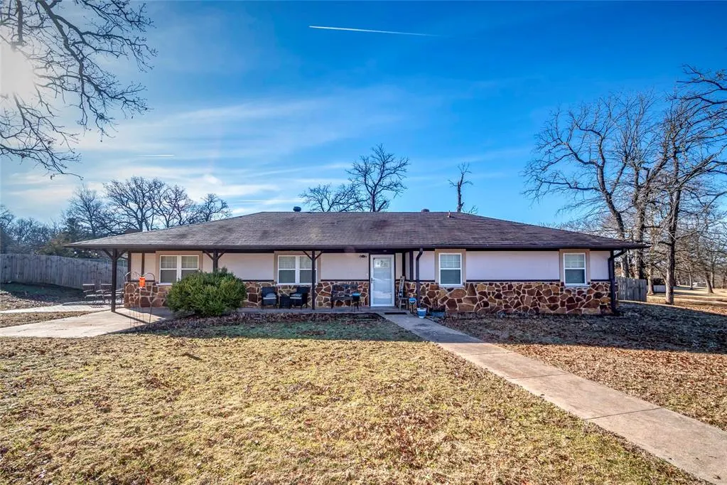 Photo 2 — 1505 E 8th Street, Chandler, OK 74834