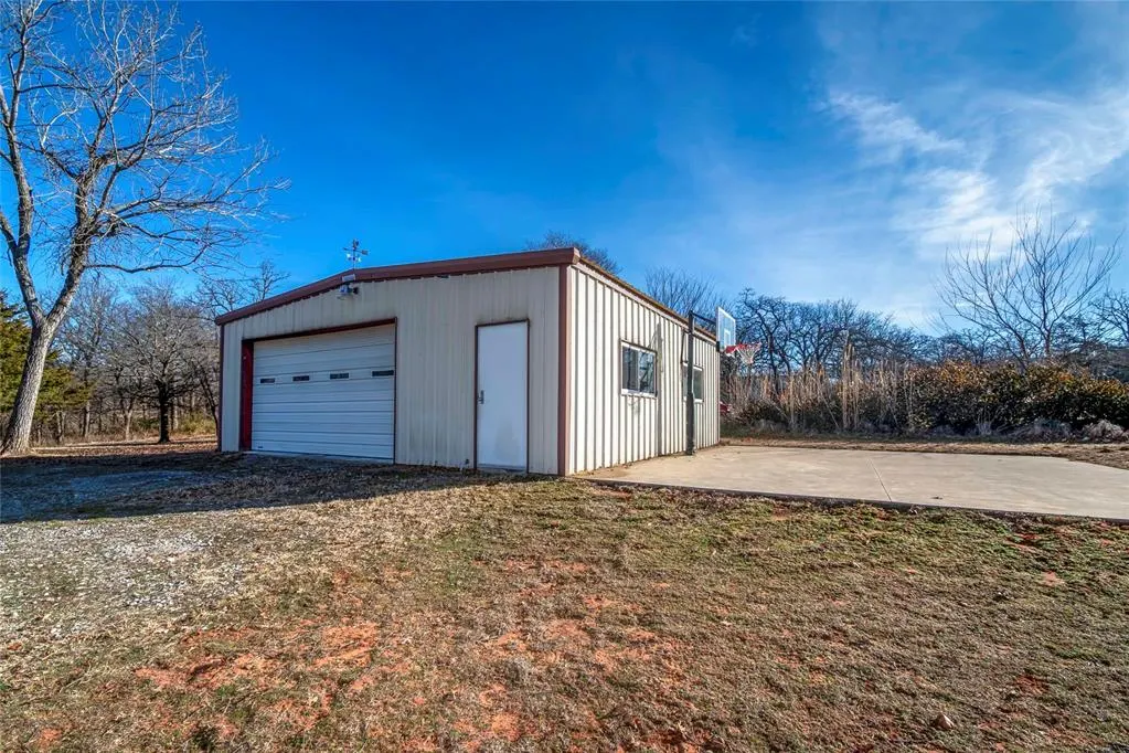 Photo 8 — 1505 E 8th Street, Chandler, OK 74834